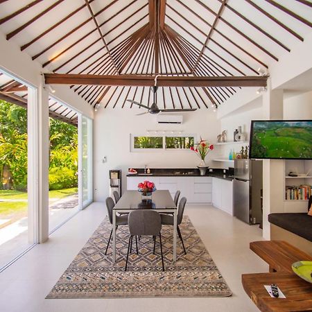 Sitara Villa Seminyak Exterior foto